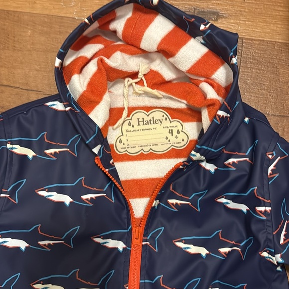 Hatley Baby Boys Sharks Rain Jacket Size 4T - Picture 4 of 6